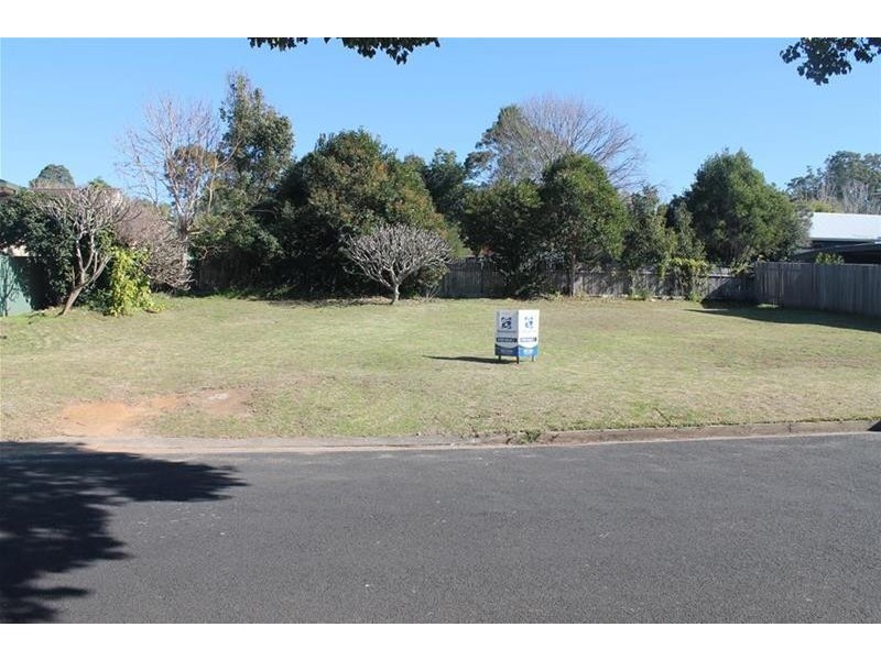 3 Colyer Avenue, Nowra NSW 2541