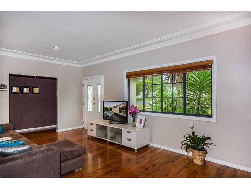 4 McDonald Avenue, Nowra NSW 2541