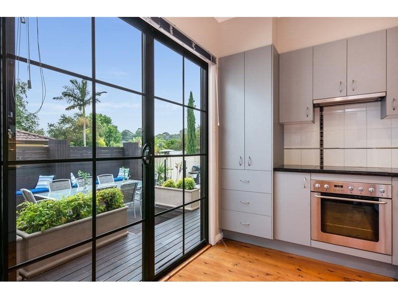 4 McDonald Avenue, Nowra NSW 2541