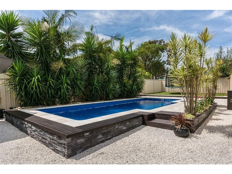 4 McDonald Avenue, Nowra NSW 2541