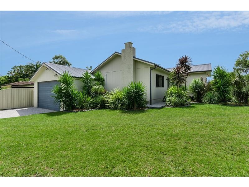 4 McDonald Avenue, Nowra NSW 2541