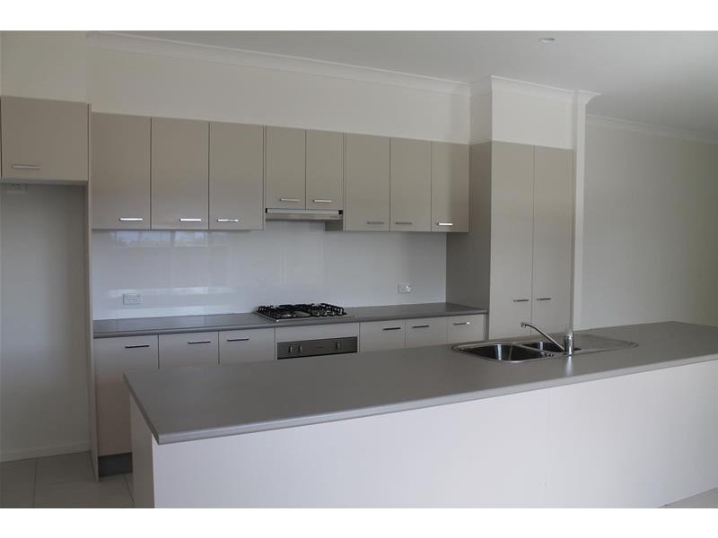 2/137 Kinghorne Street, Nowra NSW 2541