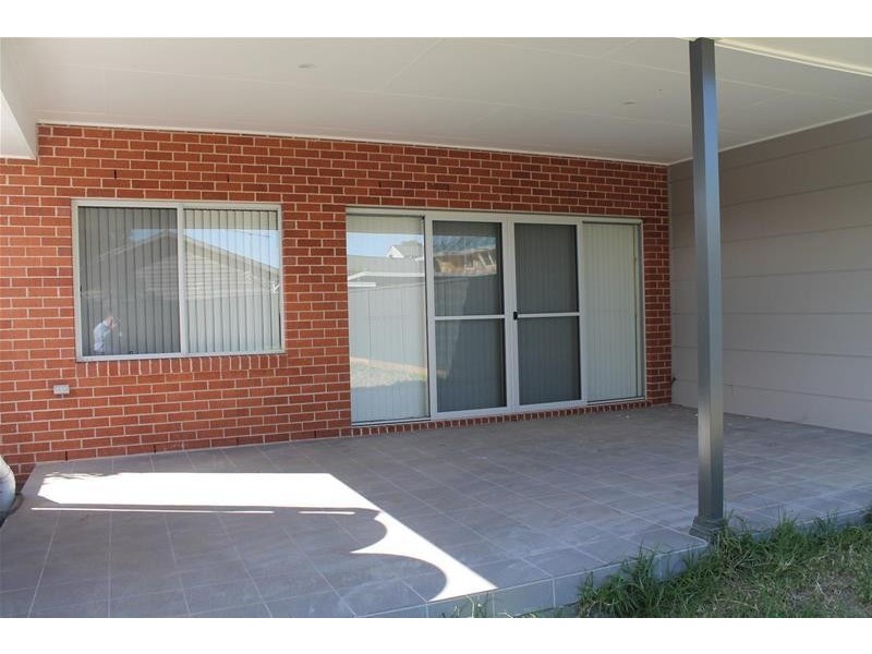 2/137 Kinghorne Street, Nowra NSW 2541