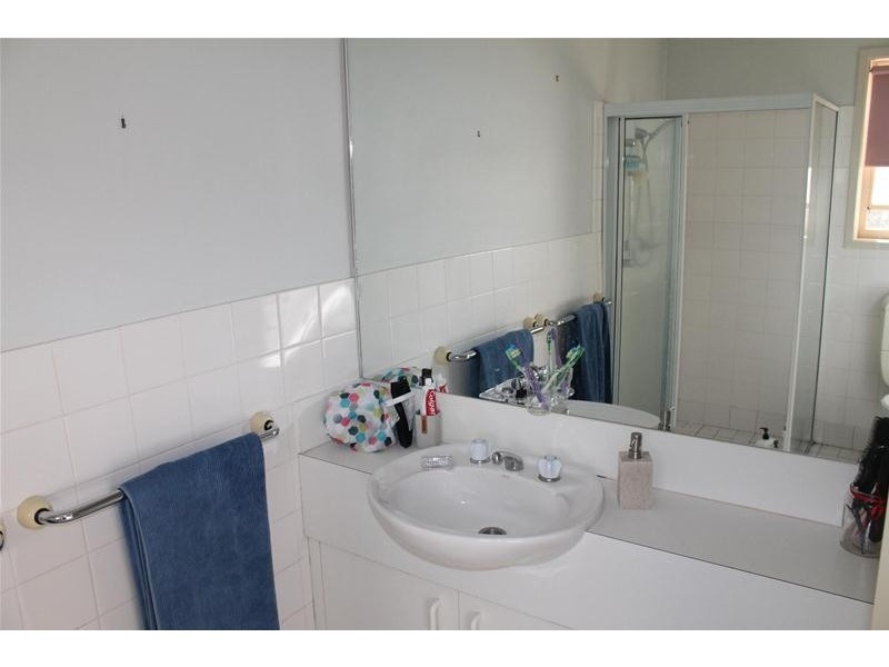 15/33 Lynburn Avenue, Bomaderry NSW 2541