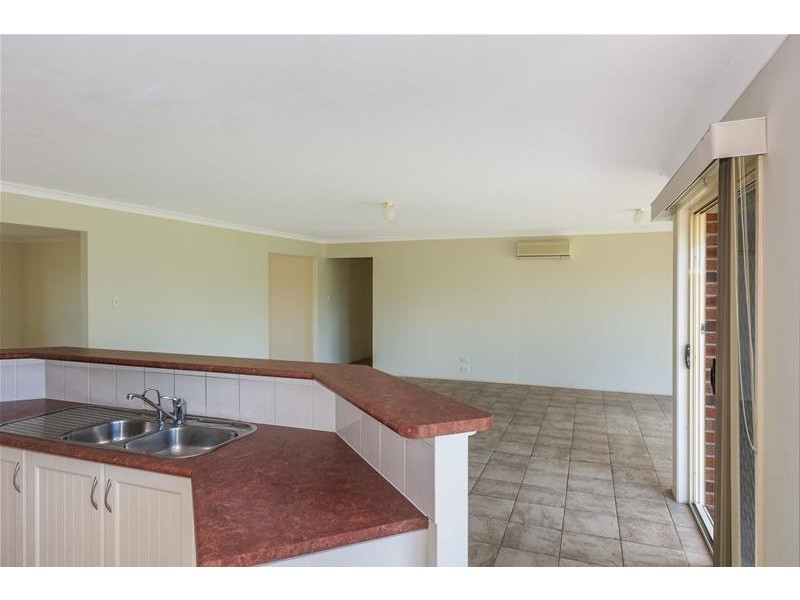 144 Stringybark Road, Nowra Hill NSW 2540