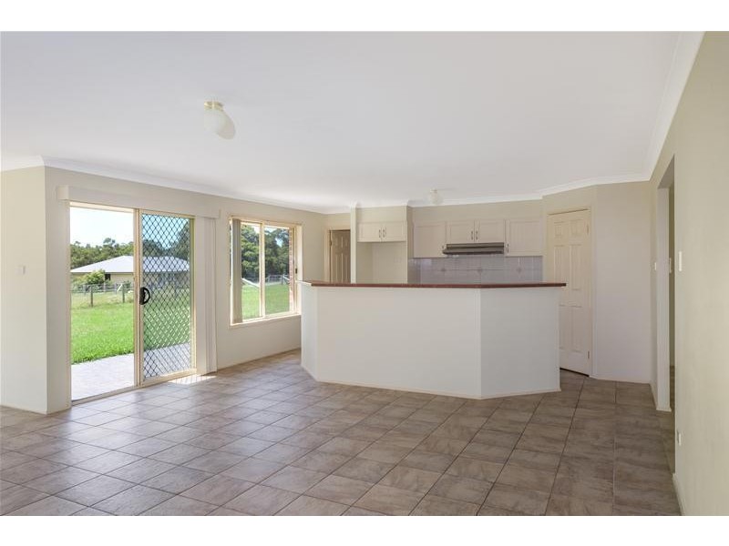 144 Stringybark Road, Nowra Hill NSW 2540