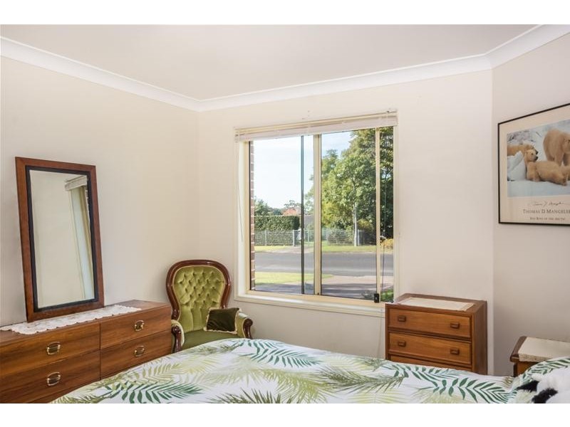 89 Lyndhurst Drive, Bomaderry NSW 2541