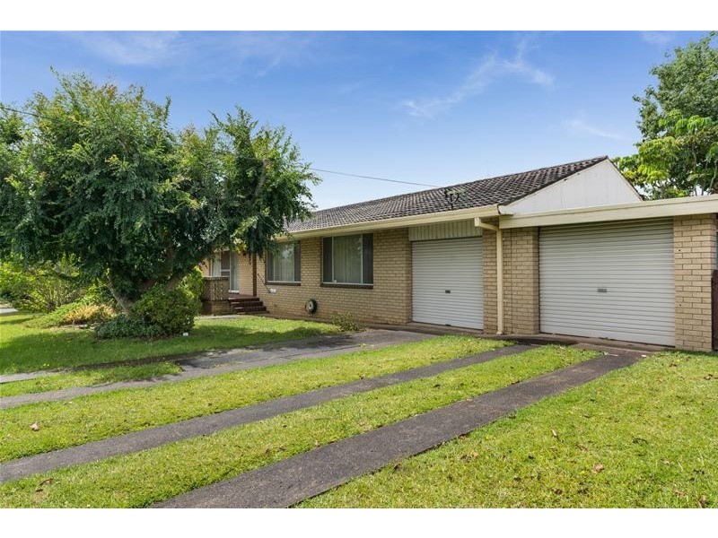 2 Allison Avenue, Nowra NSW 2541