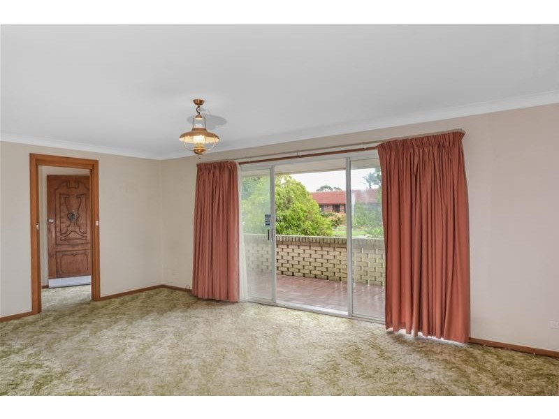 2 Allison Avenue, Nowra NSW 2541