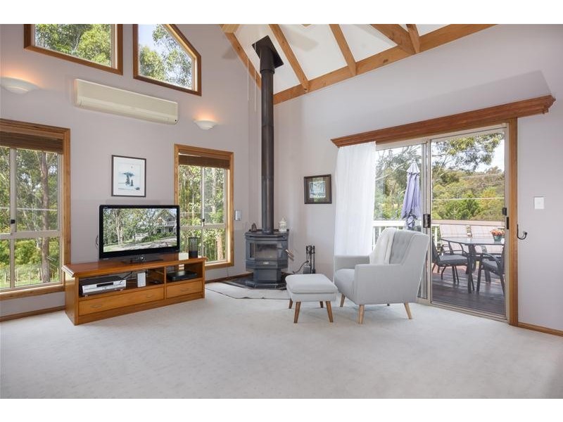 15 Vidler Road, Falls Creek NSW 2540