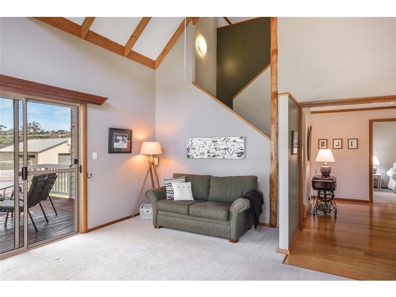 15 Vidler Road, Falls Creek NSW 2540