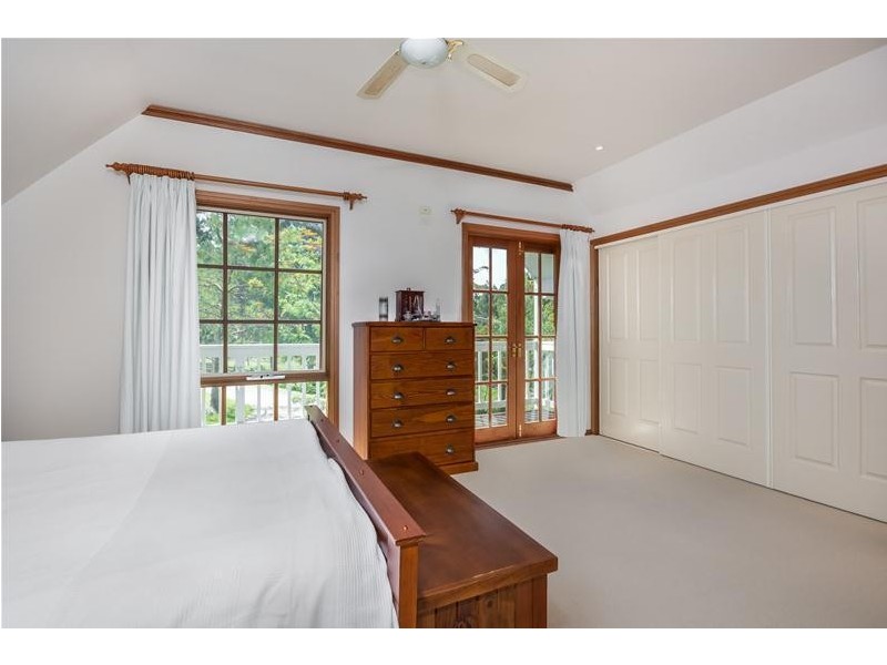 15 Vidler Road, Falls Creek NSW 2540