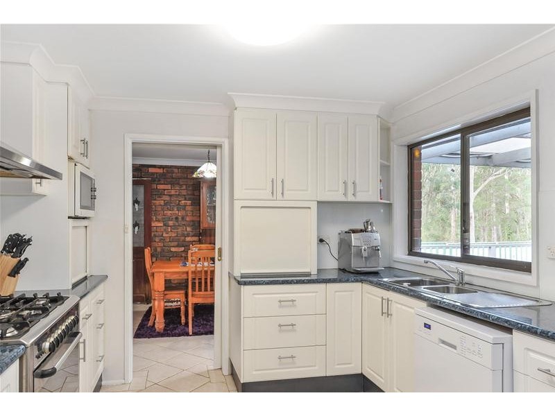 140 Albatross Road, Nowra Hill NSW 2540