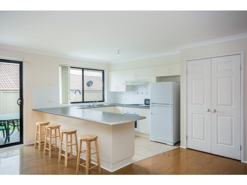 10 Warrigal Street, Nowra NSW 2541