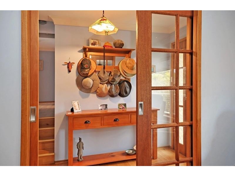 10 Fuchsia Crescent, Bomaderry NSW 2541