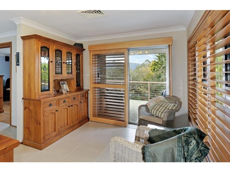 10 Fuchsia Crescent, Bomaderry NSW 2541