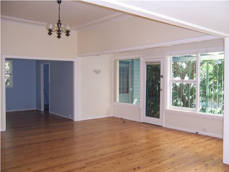 13 Worrigee Street, Nowra NSW 2541