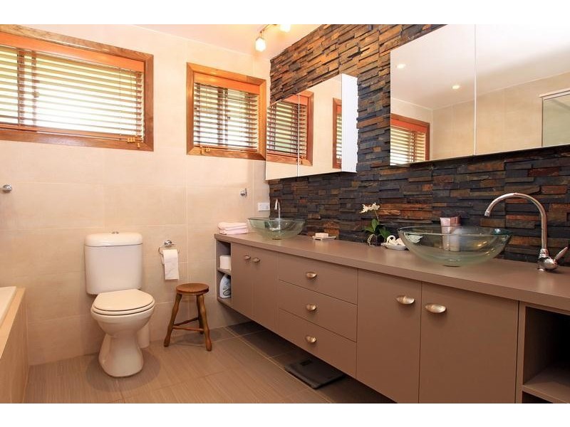 3 Walsh Crescent, North Nowra NSW 2541