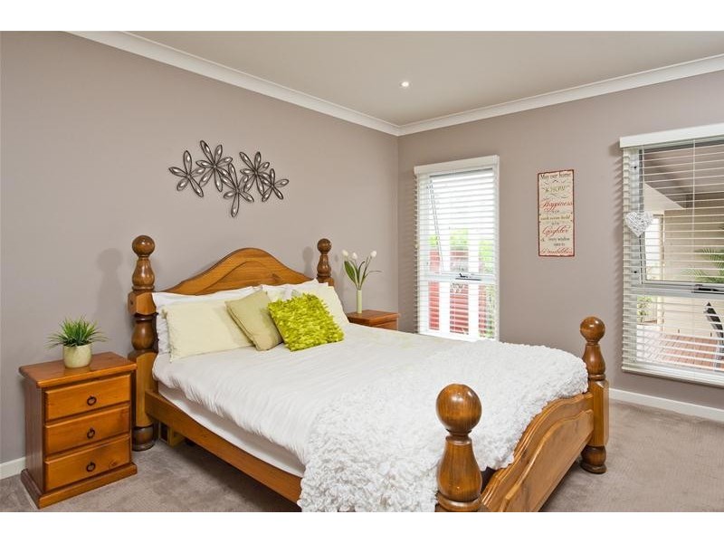 5 Ikara Place, North Nowra NSW 2541