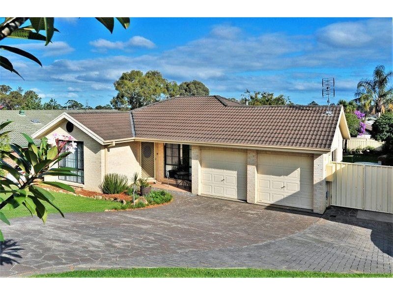19 Lydon Crescent, West Nowra NSW 2541