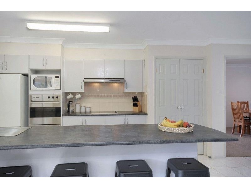 19 Lydon Crescent, West Nowra NSW 2541