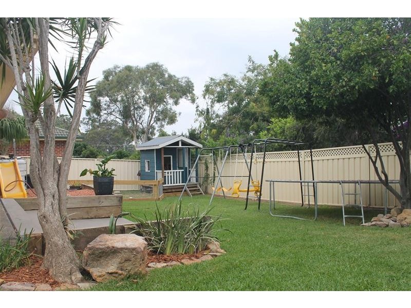 19 Lydon Crescent, West Nowra NSW 2541