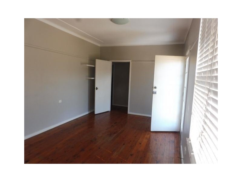 22 Tanang Street, Bomaderry NSW 2541