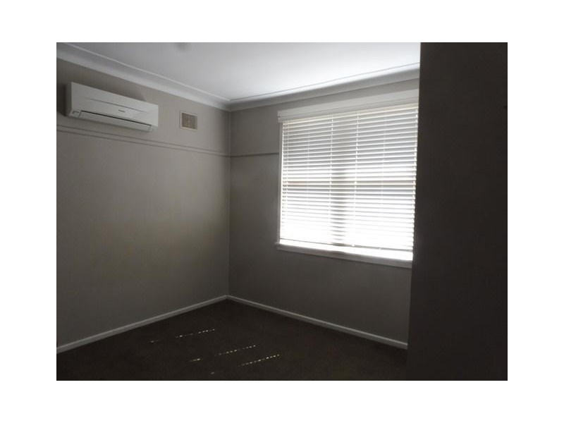 22 Tanang Street, Bomaderry NSW 2541