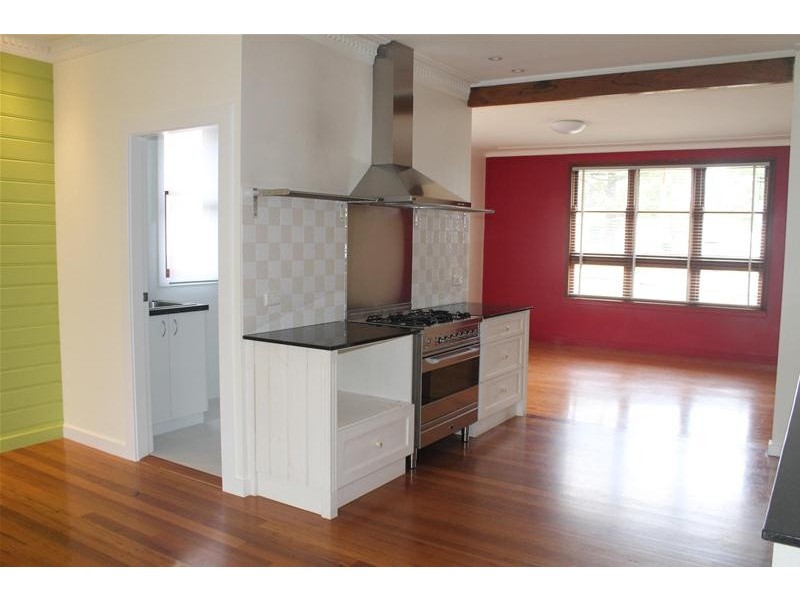 6 Wilson Avenue, Nowra NSW 2541