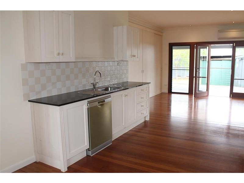 6 Wilson Avenue, Nowra NSW 2541