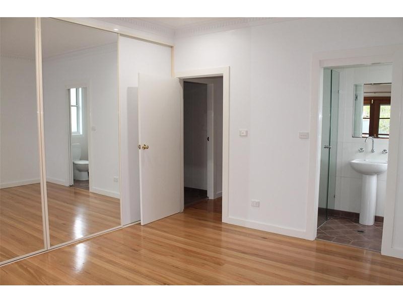 6 Wilson Avenue, Nowra NSW 2541