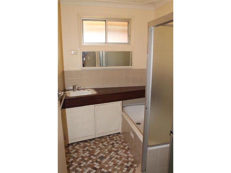 21 McDonald Avenue, Nowra NSW 2541