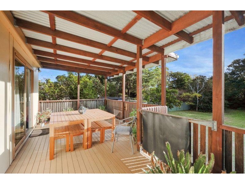 7 Brinawarr Street, Bomaderry NSW 2541