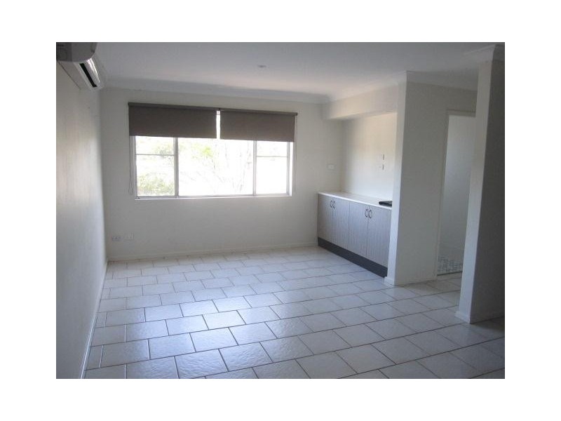 1/427 Princes Highway, Bomaderry NSW 2541