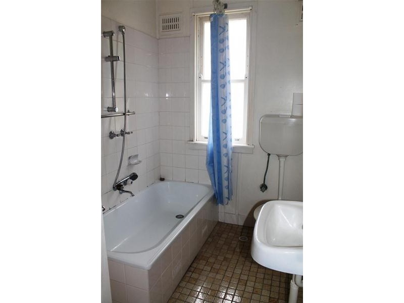 28 Seccombe Street, Nowra NSW 2541