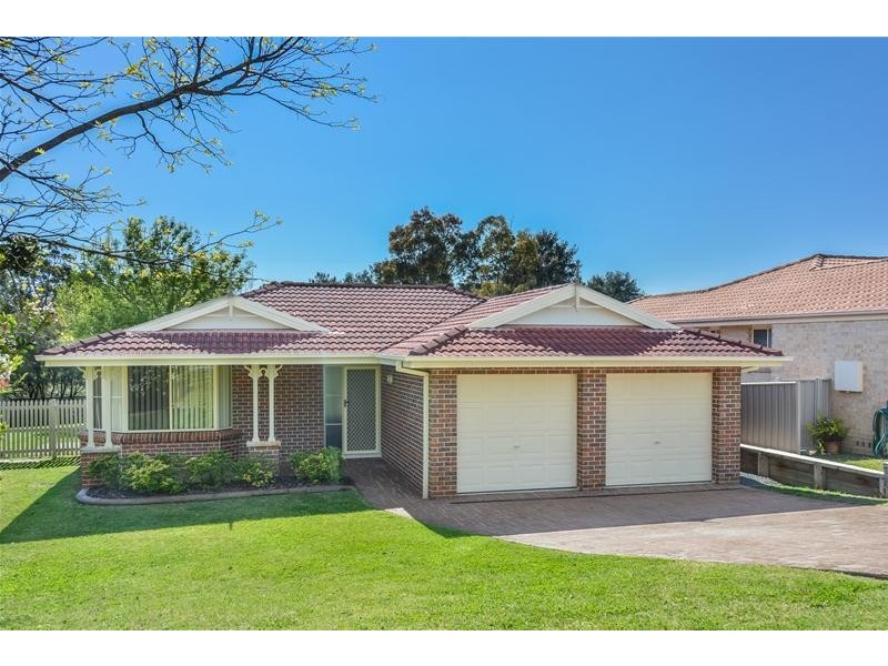 4 Gardenia Crescent, Bomaderry NSW 2541