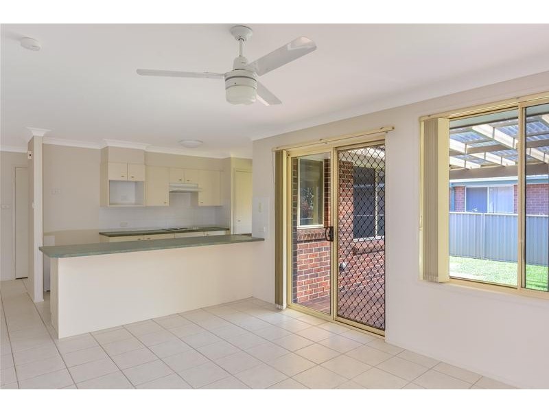 4 Gardenia Crescent, Bomaderry NSW 2541