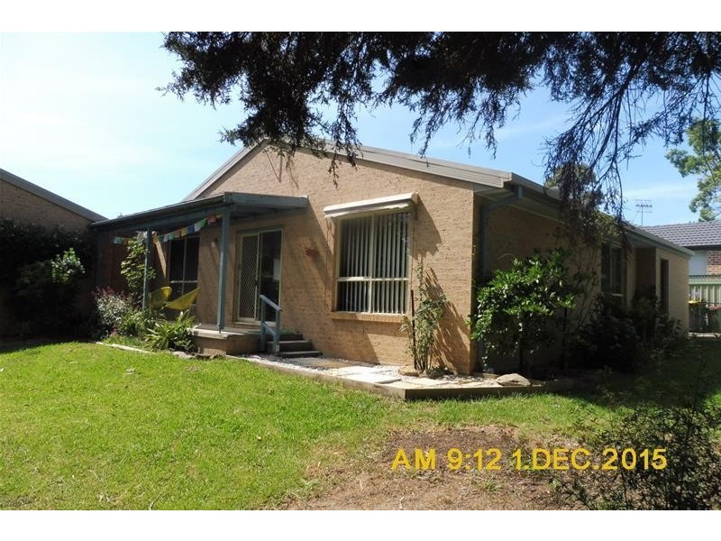 4/5 Waroo Place, Bomaderry NSW 2541