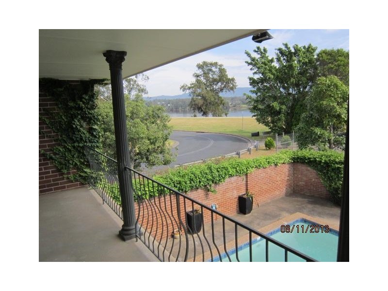 69 Riverview Road, Nowra NSW 2541