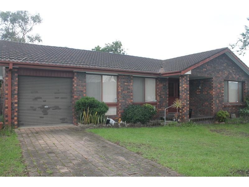 38 Edwards Avenue, Bomaderry NSW 2541