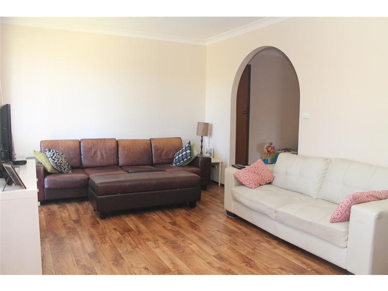 38 Edwards Avenue, Bomaderry NSW 2541