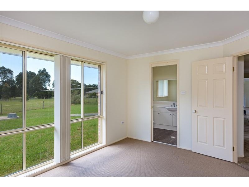 144 Stringybark Road, Nowra Hill NSW 2540