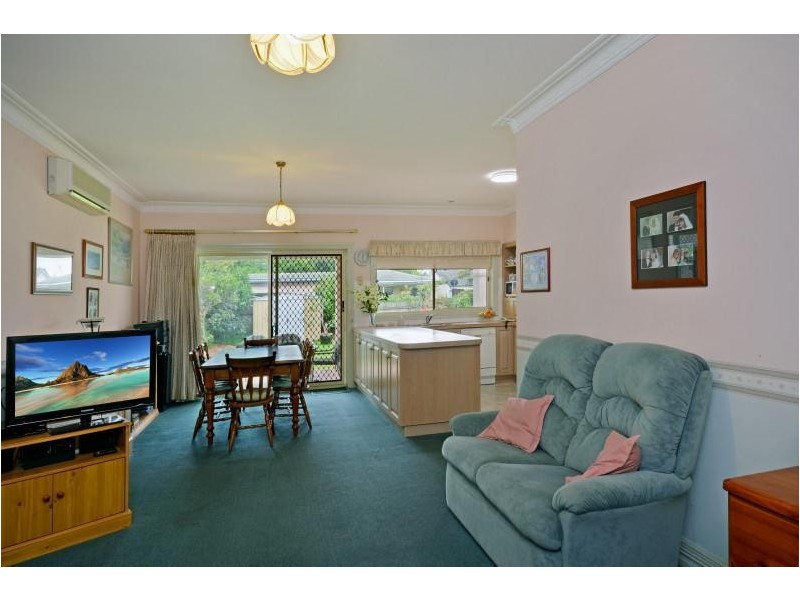31 Lyrebird Drive, Nowra NSW 2541