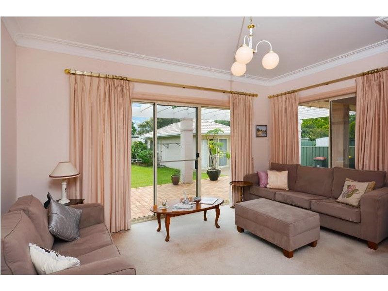 31 Lyrebird Drive, Nowra NSW 2541