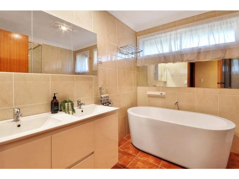 40 Tanang Street, Bomaderry NSW 2541