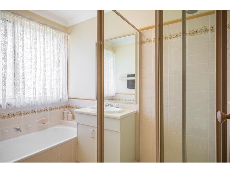 11 Almond Grove, Worrigee NSW 2540