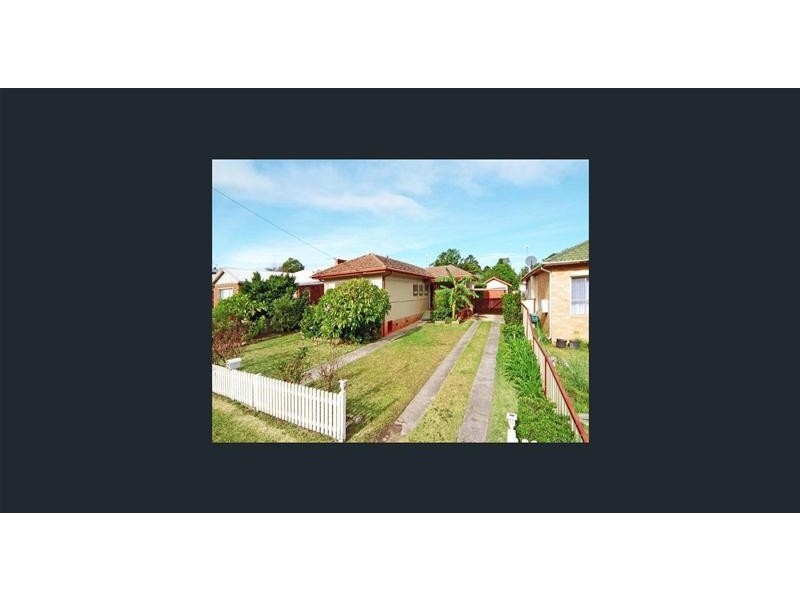 16 Morton Parade, Nowra NSW 2541