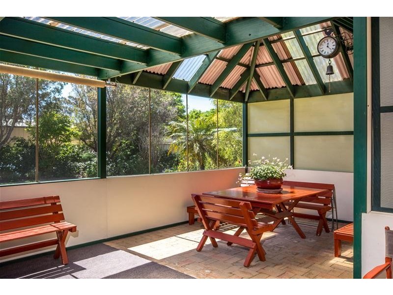 11 Almond Grove, Worrigee NSW 2540