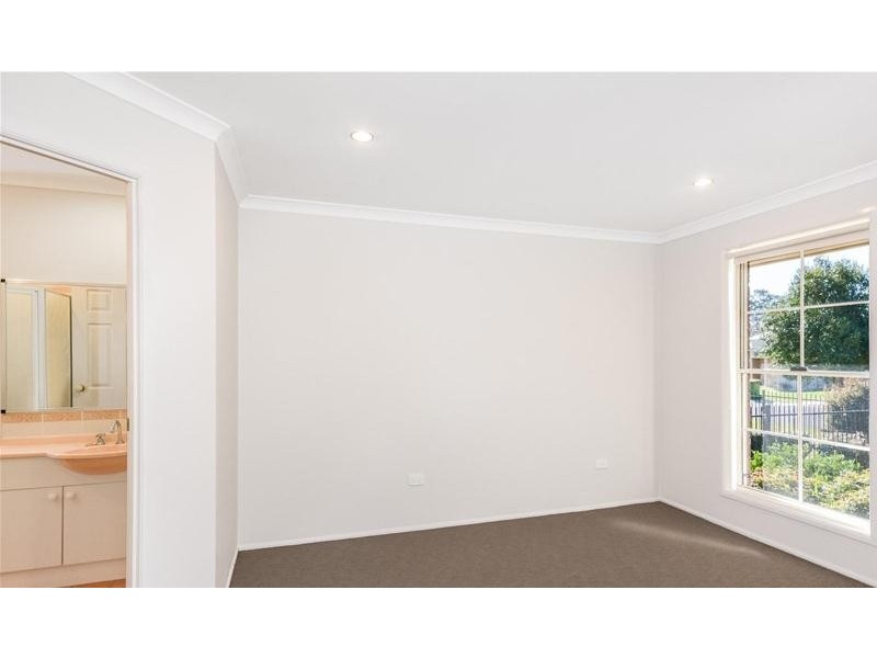 5 Burradoo Crescent, Nowra NSW 2541