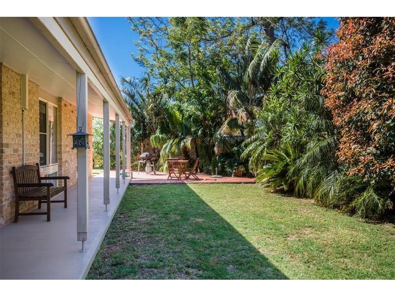 63 Cambewarra Road, Bomaderry NSW 2541